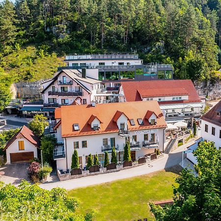 Landhotel Sternwirt - Das Wellnesshotel Zwischen Nuernberg Und Amberg ヘーゲン エクステリア 写真